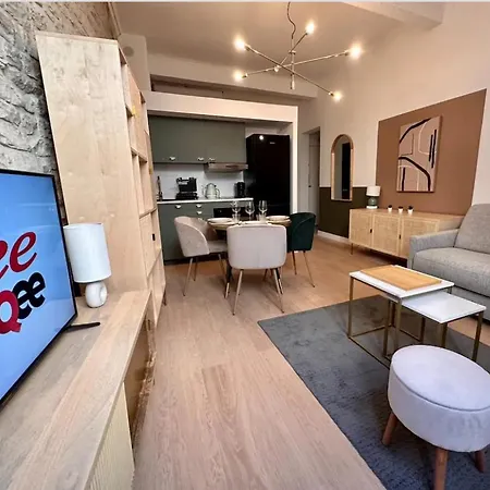 Appartement A Deux Pas Des Arenes De Nimes Exterior photo