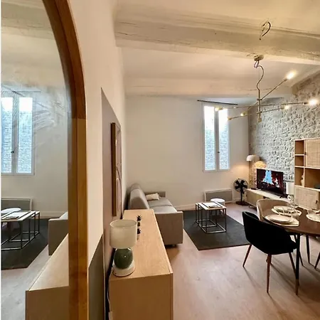 Appartement A Deux Pas Des Arenes De Nimes Exterior photo